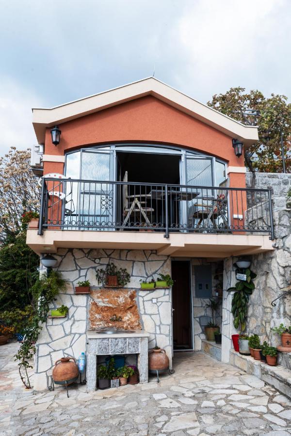 Kamena Ruza Apartment *