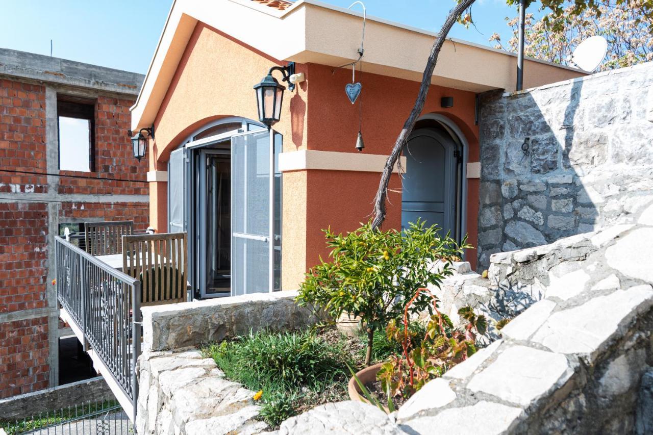 Kamena Ruza * Budva