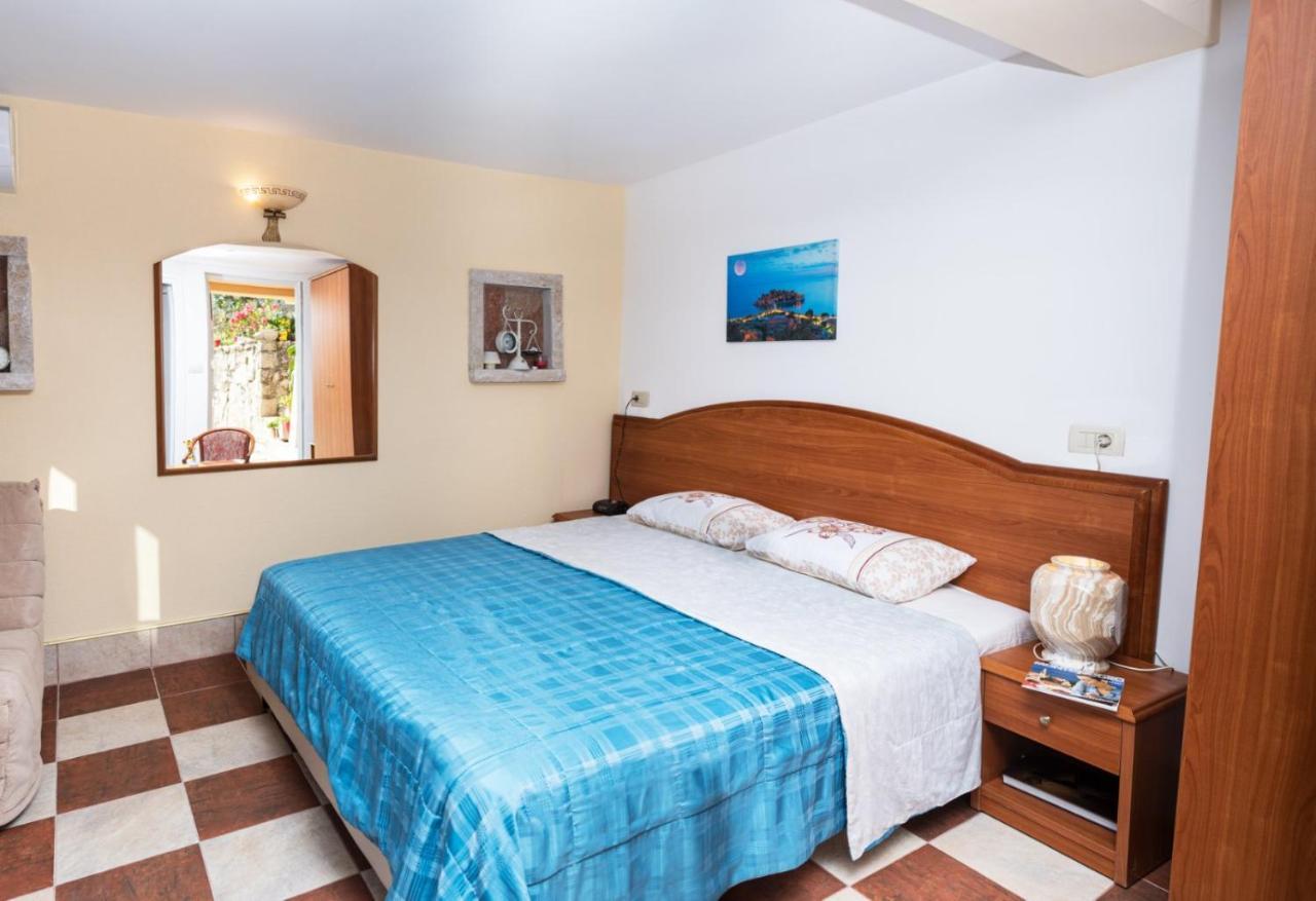 Kamena Ruza Apartment